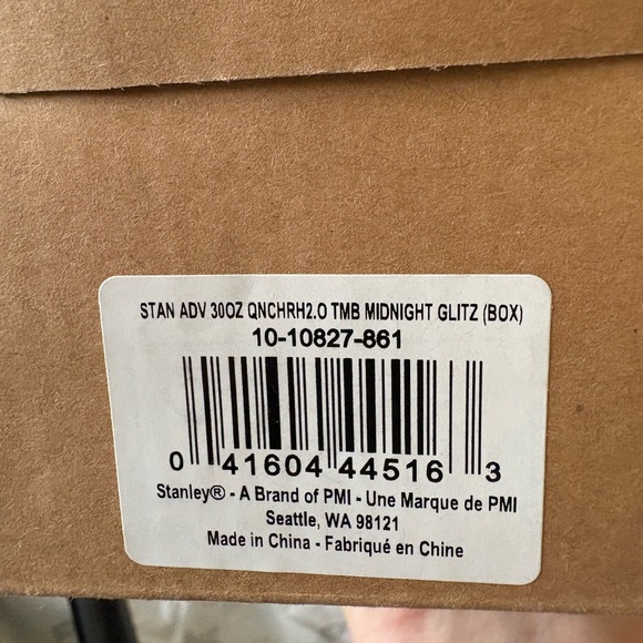 Stanley Midnight Glitz 30 oz. Quencher H2.0 FlowState Tumbler New in Box - Picture 6 of 6